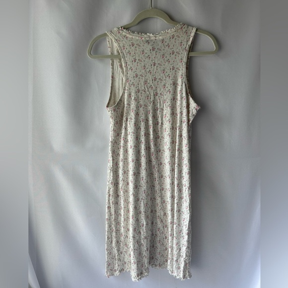 Ralph Lauren White and Pink Floral night gown - Picture 7 of 7